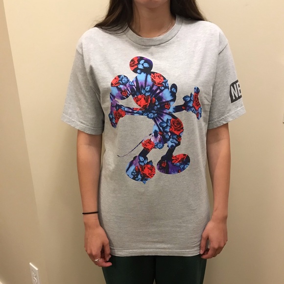 Neff Mickey Mouse T-shirt - Picture 2 of 5